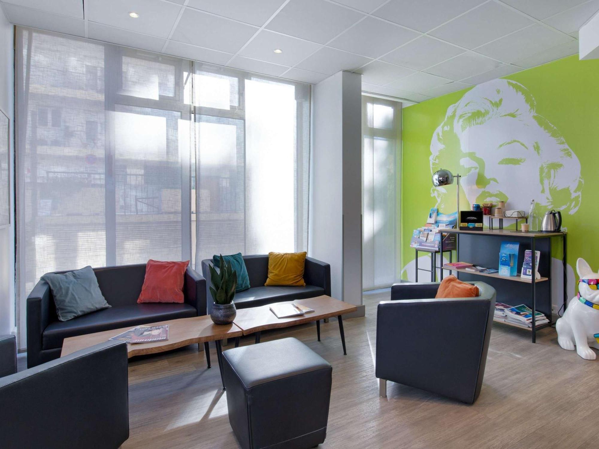 Ibis Styles Cannes Le Cannet Exterior foto